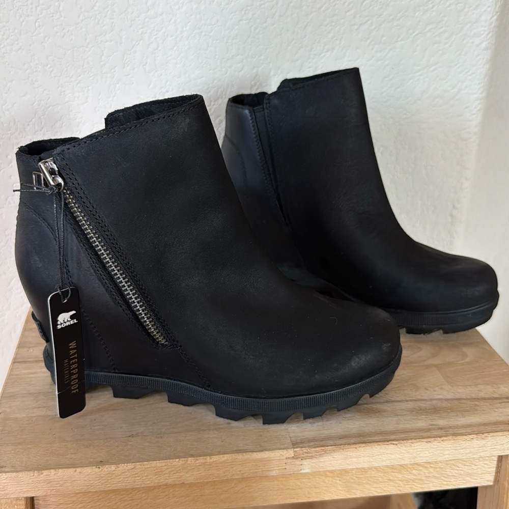 Sorel Women's Joan of Arctic Wedge II Zipper Boot